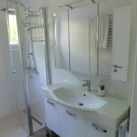 Bed & Breakfast Fam.schwenkel 3*