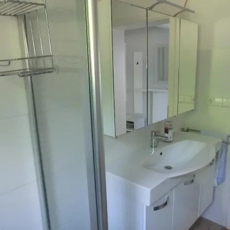 فندق مبيت وإفطار Fam.schwenkel