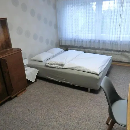 Fam.schwenkel Panzió